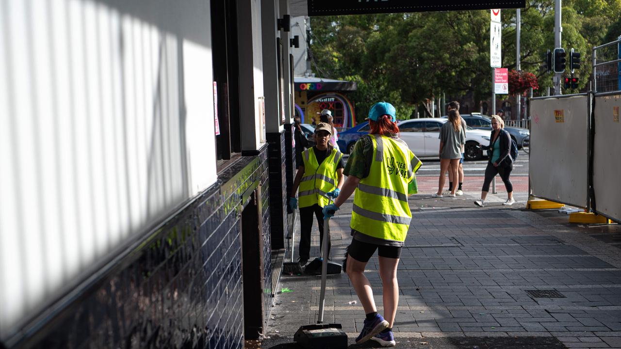 Rubbish left by Mardi Gras revellers lay scattered on the ground after celebrations. Picture: NCA NewsWire / Flavio Brancaleone