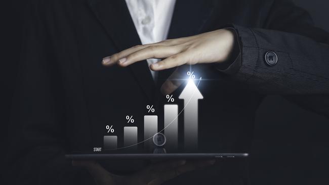 Mercer’s Investment Performance Survey of fund managers in the Australian sharemarket for the June quarter shows annual returns for the top 10 ranging from 18.7 to 31.5 per cent before fees.