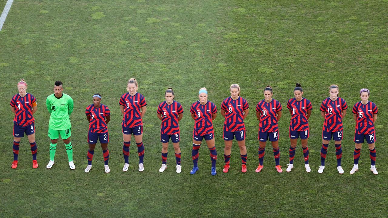 All the American players remained standing during the national anthem. Picture: Atsushi Tomura/Getty Images