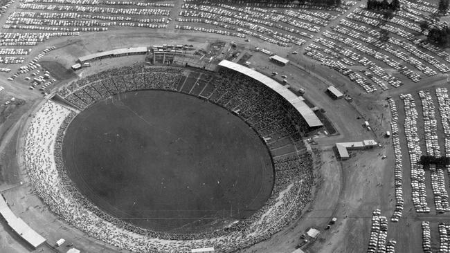 The opening match at VFL Park in 1970.