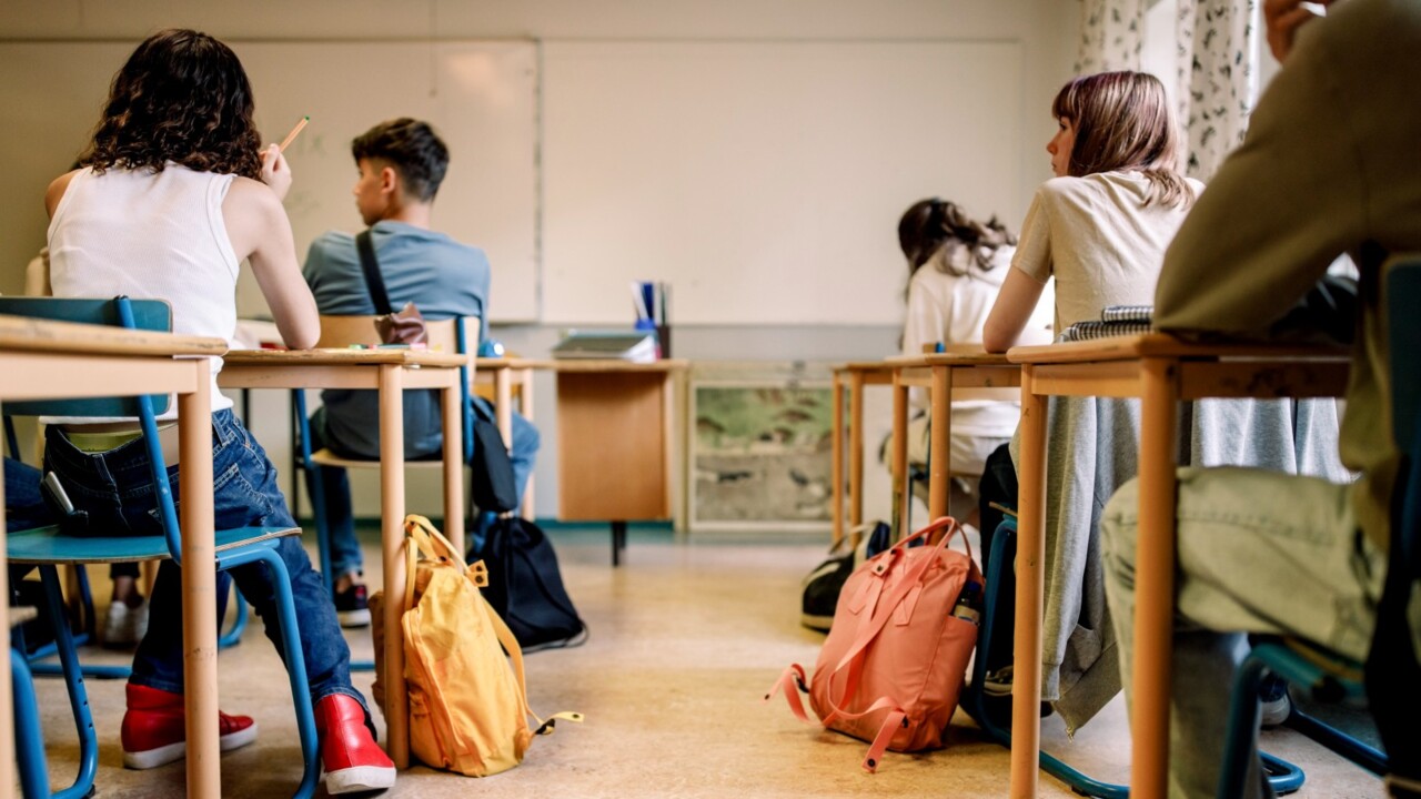 Jewish students will feel ‘threatened’ by Palestinian scarfs in classroom: Sharri Markson