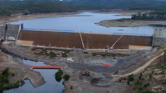 Recent testing found the concrete used in the construction of Paradise Dam had “unprecedented” issues which impact on the long-term strength of the dam wall.