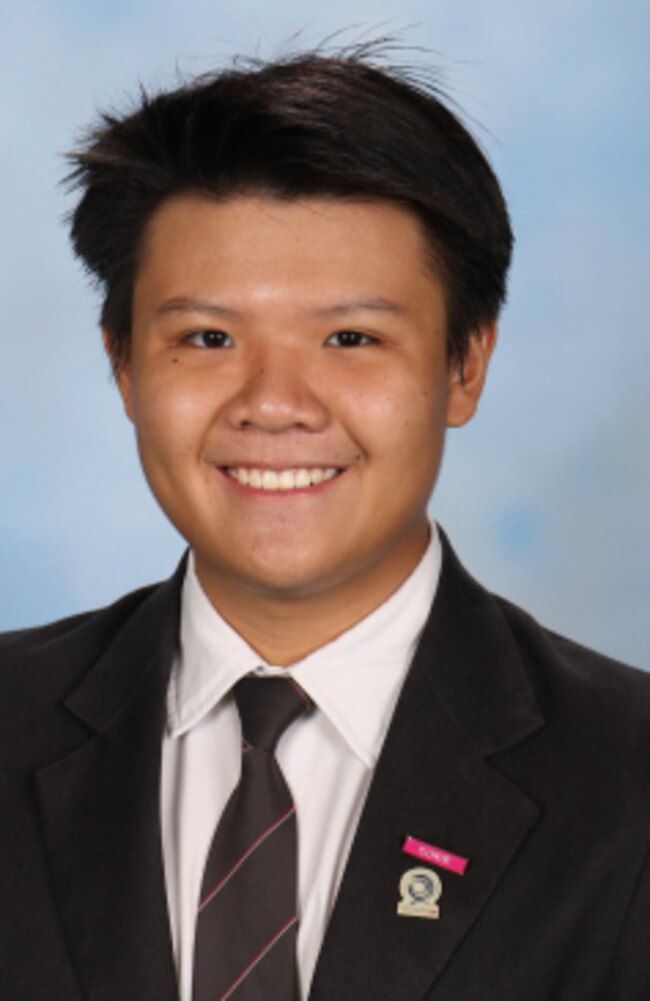 QASMT student Richard Nguyen scored a perfect 45 on his IB.