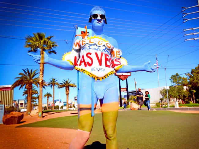 Natalie’s take on the Las Vegas sign. Photo: Natalie Fletcher / Caters News.