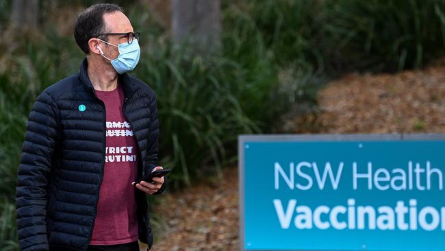 Sydney is masking up to combat a growing Covid-19 cluster. Picture: NCA NewsWire/Bianca De Marchi