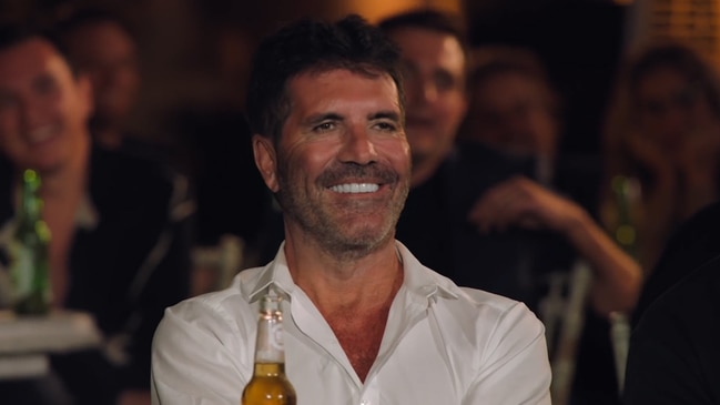 Simon Cowell’s new look stuns TV audiences (The X Factor UK)