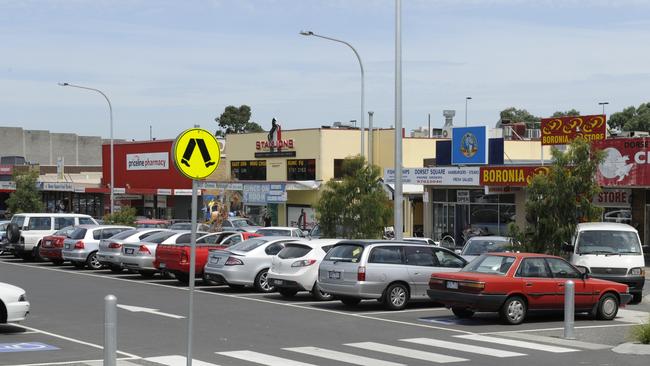 Thief snatches mum’s handbag at Boronia Mall as she straps her son into ...