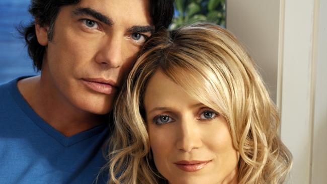 Sandy Cohen's eyebrows. If Twitter trending was a thing back when The O.C. was at large, #sandyseyebrows would have been a popular hashtag.