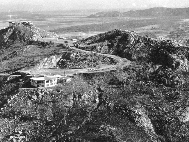 An aerial view of Panorama House restaurant, looking northwest over Castle Hill towards Pallarenda and Many Peaks Range, c. 1975. Picture: Townsville City Libraries