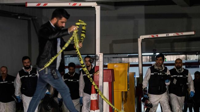 Forensic officers after searching a Saudi diplomatic car in Istanbul. Picture: AFP