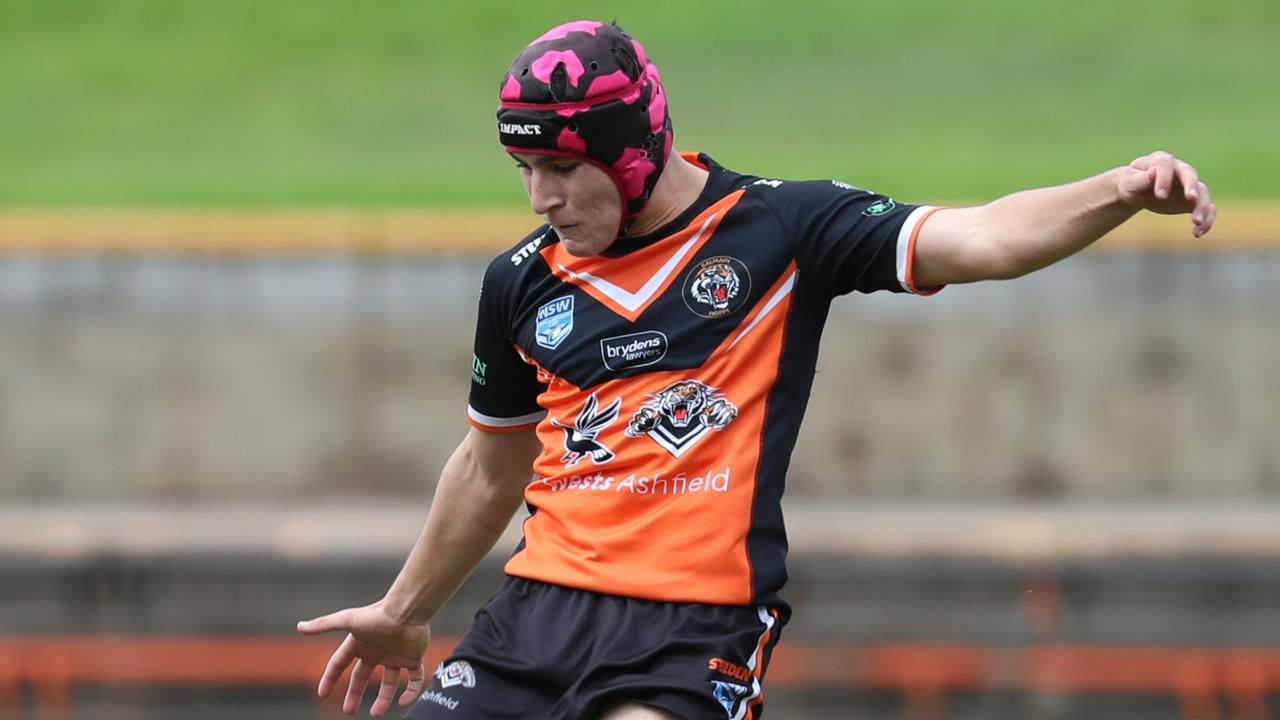 Townsville, Australia. 02nd Sep, 2023. Krystal Blackwell of the Cowboys  scores a try during the NRLW Round 7 match between the North Queensland Cowboys  Women and the St. George Illawarra Dragons at