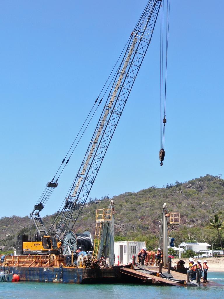 ergon-energy-re-energise-power-cable-to-magnetic-island-in-big