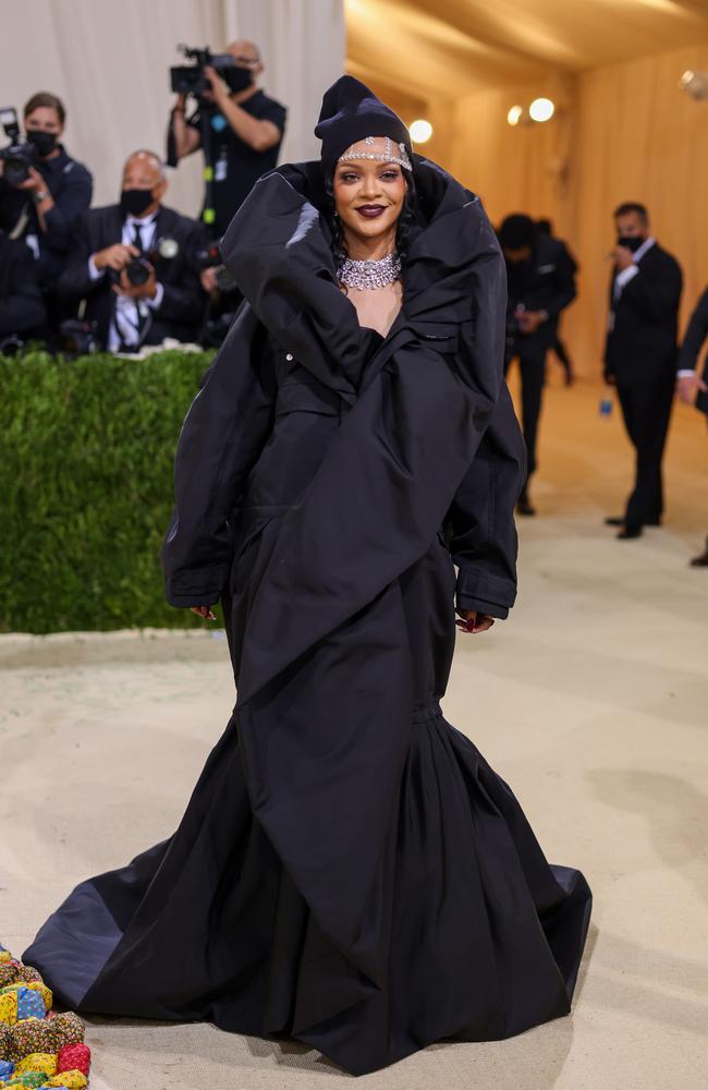 NEW YORK, NEW YORK - SEPTEMBER 13: Rihanna attends The 2021 Met Gala Celebrating In America: A Lexicon Of Fashion at Metropolitan Museum of Art on September 13, 2021 in New York City. (Photo by John Shearer/WireImage)