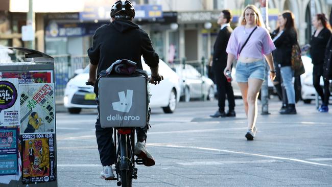 The City of Sydney council has called in representatives from major companies to discuss safe riding. AAP IMAGE / JOHN FOTIADIS)