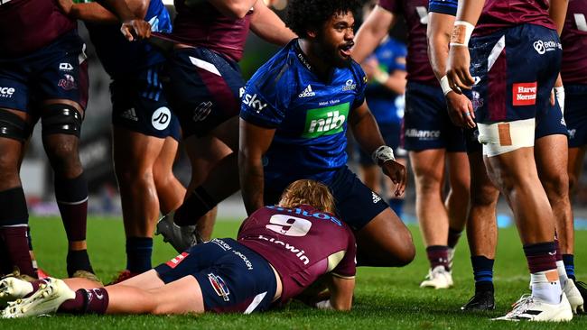 AUCKLAND, NEW ZEALAND - MAY 14: Soane Vikena of the Blues celebrates after scoring a try during the round 13 Super Rugby Pacific match between the Blues and the Queensland Reds at Eden Park on May 14, 2022 in Auckland, New Zealand. (Photo by Hannah Peters/Getty Images)