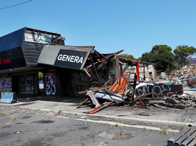 Foodtown in Umina Beach has finally been demolished after being destroyed by fire in January 2019. Picture: Sue Graham