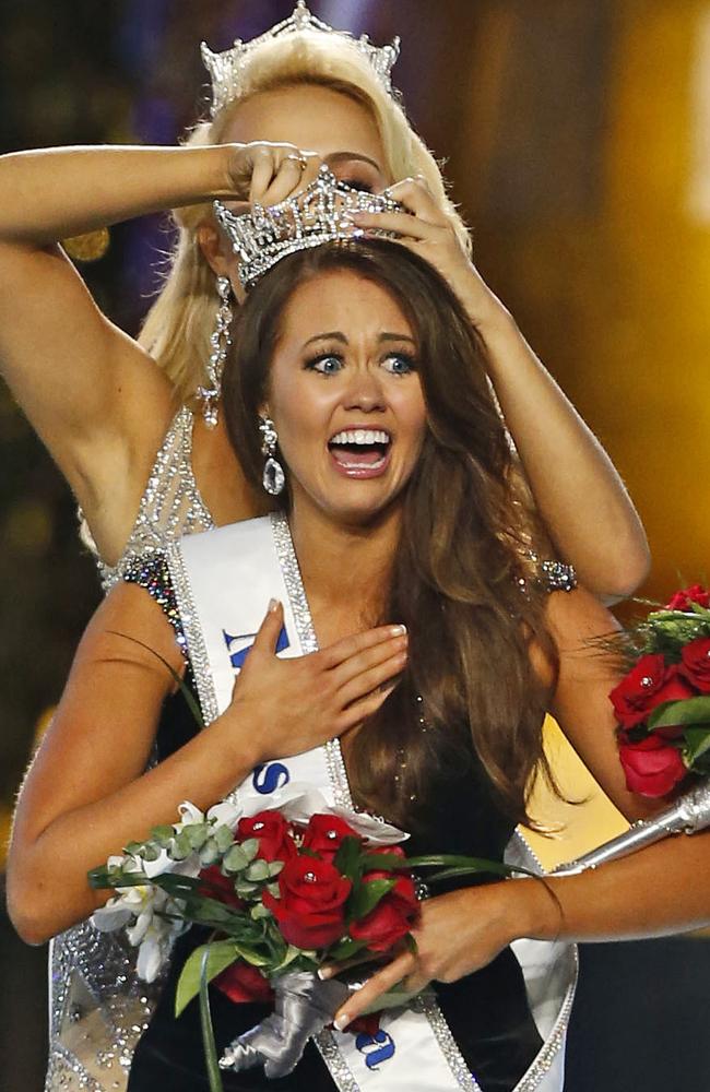 Cara Mund is crowned Miss America 2018. Picture: Noah K. Murray