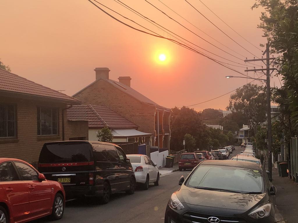 Smoke haze seen during a sunrise over inner west suburb of Erskineville in Sydney, NSW on December 6, 2019. Picture: Victoria Nielsen/news.com.au