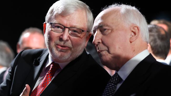 Former Australian Prime Ministers Kevin Rudd and Paul Keating attend the Labor Party election campaign launch. Picture: Getty Images.