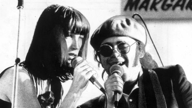 Singer Kiki Dee performing with Elton John in New York in 1977. Picture: Supplied.