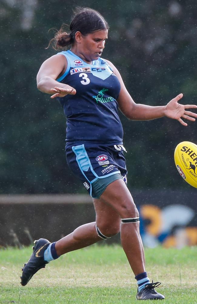 Machaelia Roberts played an influential role for the Darwin Buffettes.. Picture: Celina Whan / AFLNT Media