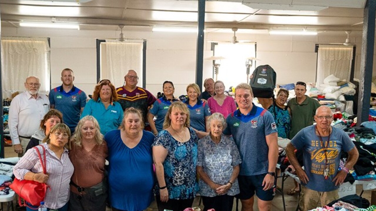 Barnett and King help those affected by fires [CREDIT: Newcastle Knights]