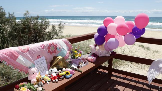 A tribute to the baby that was found dead on the beach in Surfers Paradise near Staghorn Ave. Photo: Tertius Pickard