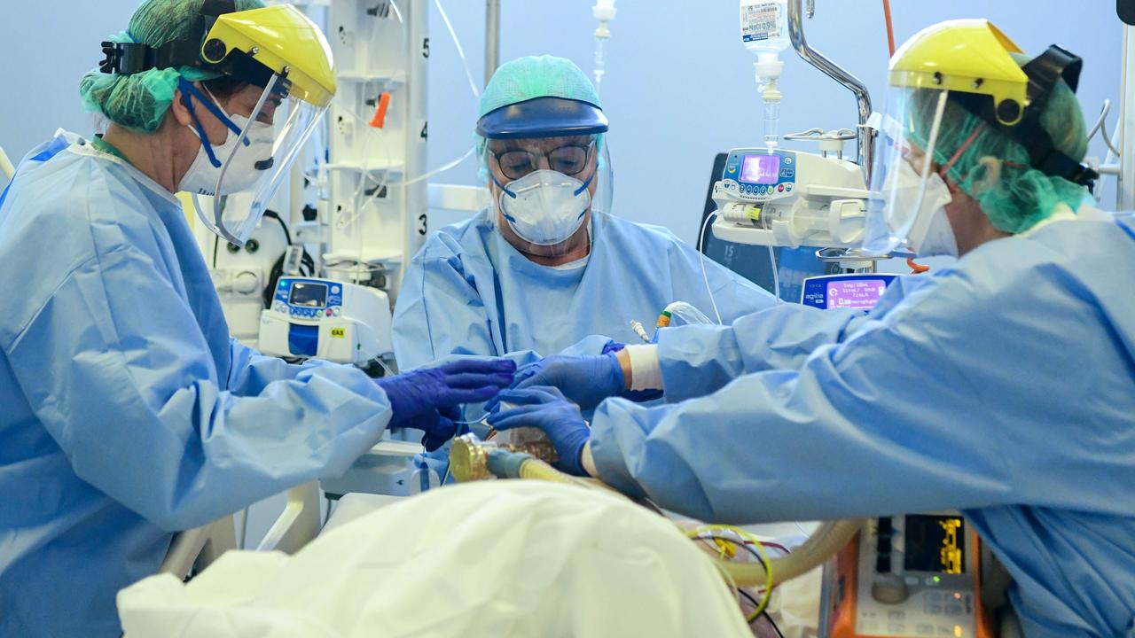 Medical staff treat a patient at the ASST Papa Giovanni XXIII hospital in Bergamo. Picture: Piero Cruciatti/AFP