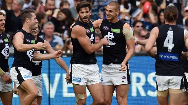 Levi Casboult of the Carlton Blues scores a goal during the round 7 AFL match between the Collingwood Magpies and the Carlton Blues at the MCG in Melbourne, Saturday, May 7, 2016. (AAP Image/Tracey Nearmy) NO ARCHIVING, EDITORIAL USE ONLY