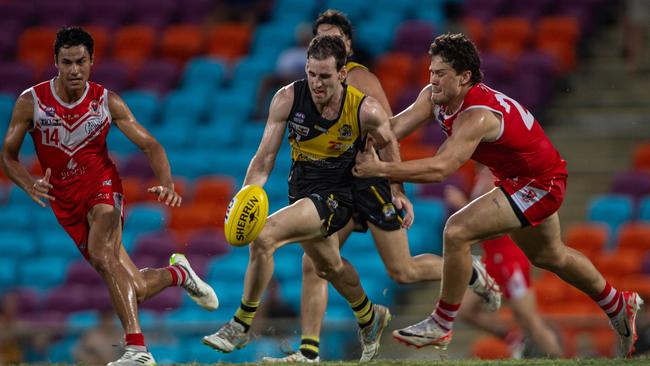 Lewis Rinaldi in the Waratah vs Nightcliff Tigers 2023-24 NTFL men's qualifying final. Picture: Pema Tamang Pakhrin