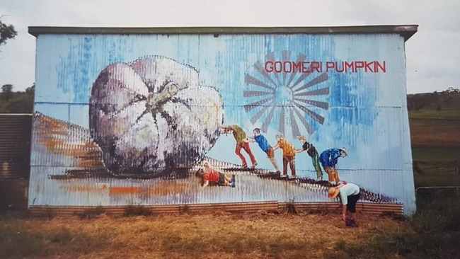 The old Goomeri mural that was painted 18 years ago.