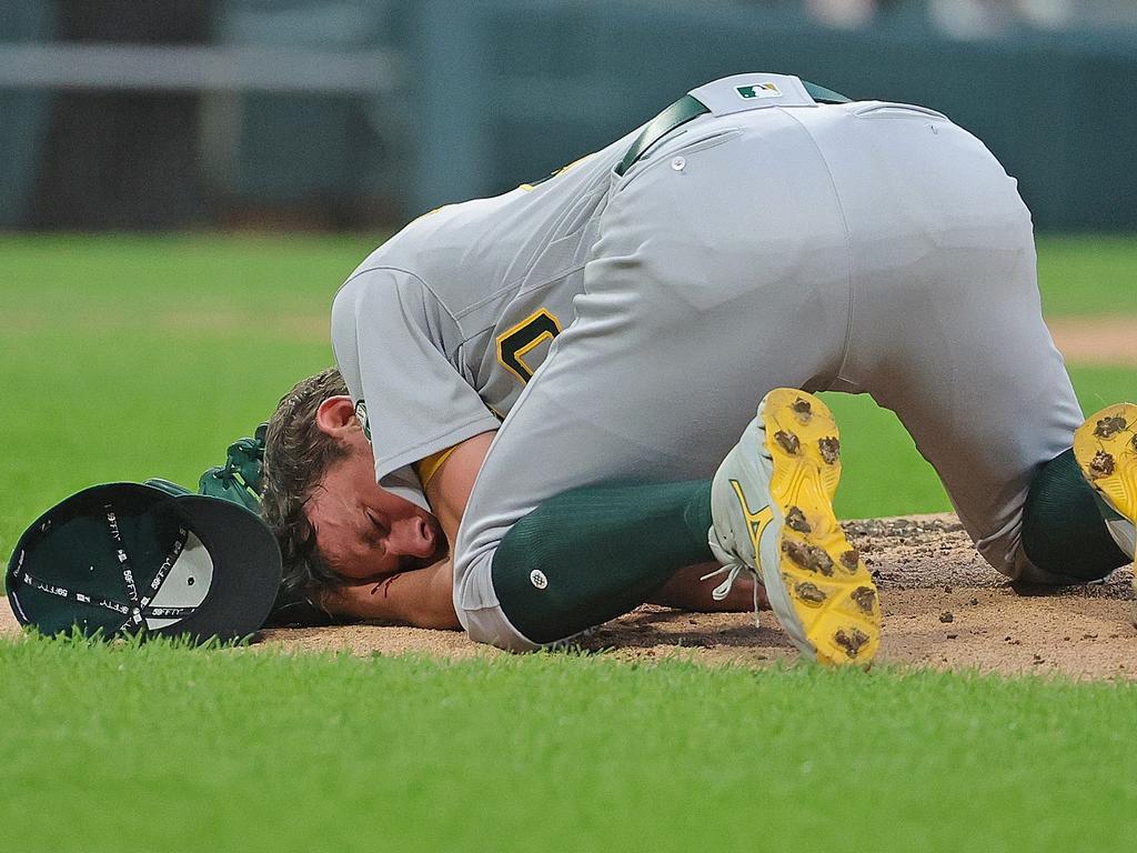 Chris Bassitt line drive, head injury: Star fractures cheekbone