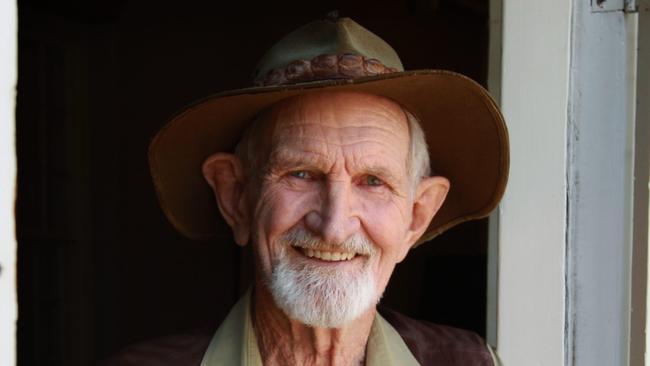 WA conservationist Harry Butler dies in Perth hospital after battle ...