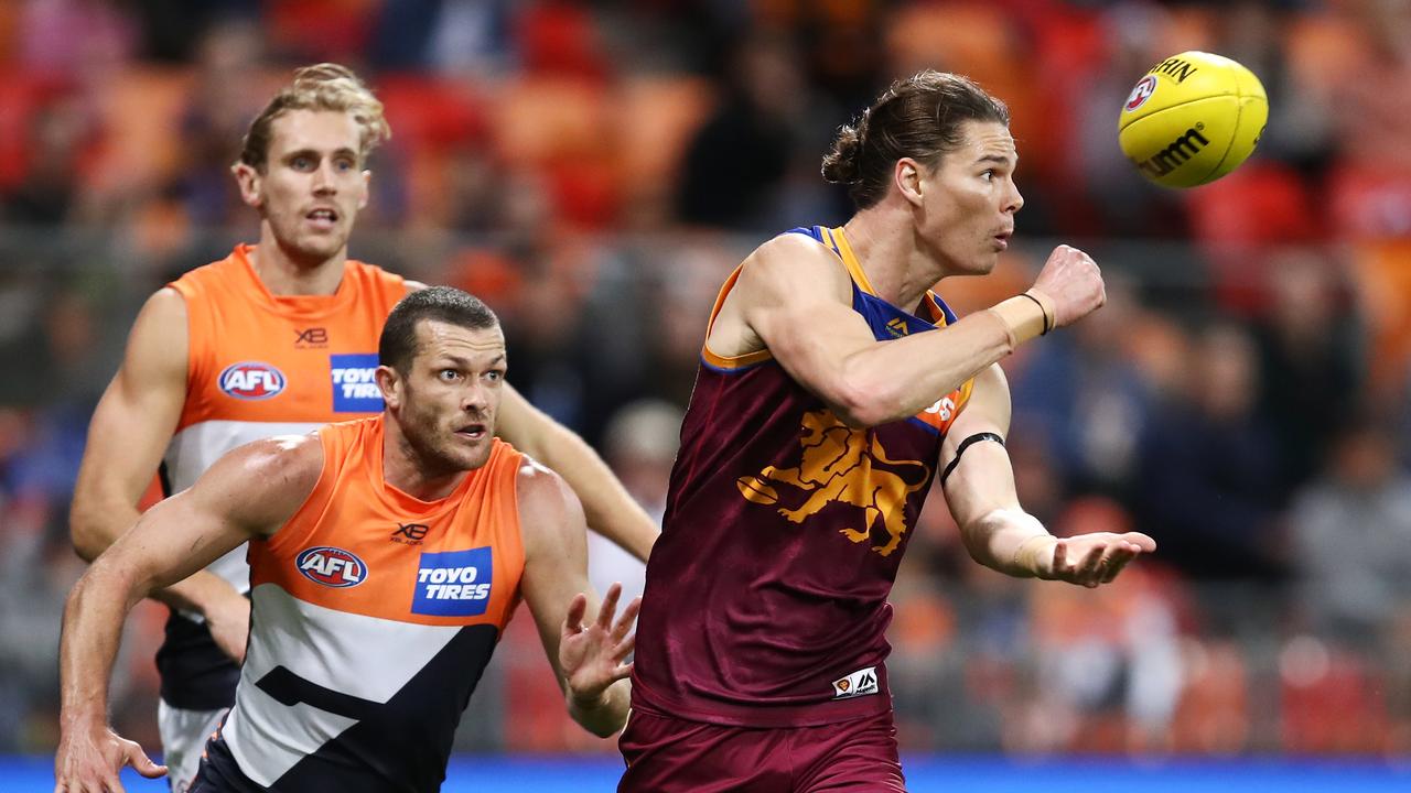 Eric Hipwood has been praised for his effort to remain on the ground. Photo: Brendon Thorne/AAP Image.