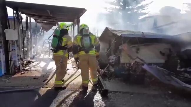 VIDEO: Fire, gas explosion destroys two homes at Pelican Beach Caravan Park