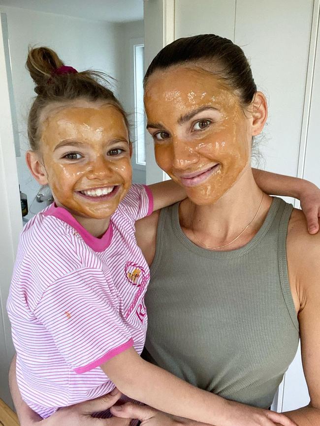 Rachael Finch-Miziner with her daughter.