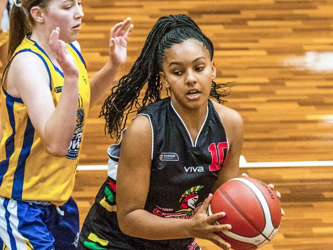 Spartan Lulu Twidale in the Basketball Queensland Under-16 Girls State Championships between Southern District Spartans and Gladstone Power at Carina, Thursday, September 24, 2020 - Picture: Richard Walker