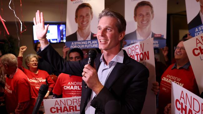 Labor’s Andrew Charlton addresses the crowd at the Collector Hotel at Parramatta on Saturday. Picture: Damian Shaw