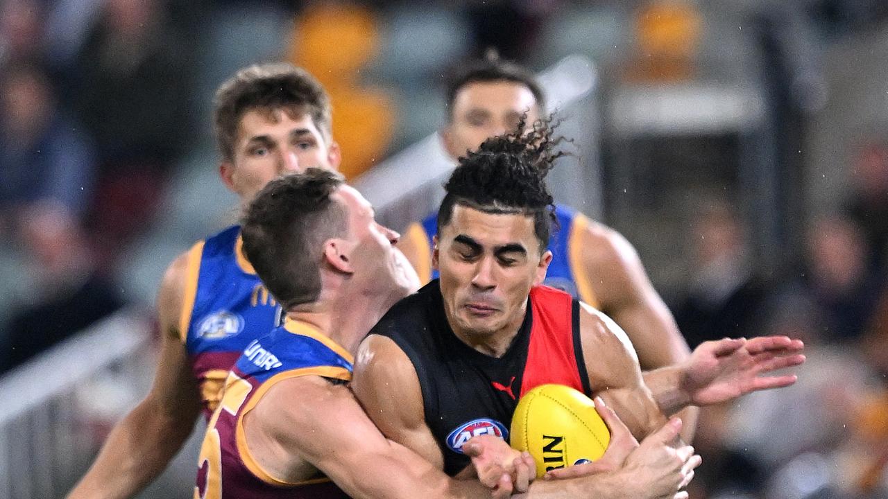 Lions signal intent with fast start, Dons clamp SuperCoach stars