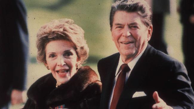 Ronald Reagan with his wife Nancy on the South Lawn at the White House in Washington in 1986.