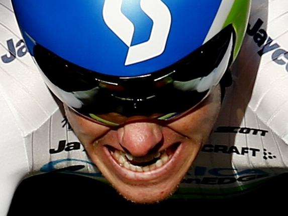 Herald Sun Tour Prologue Melbourne CBD. Defending champion Simon Clarke of the Orica GreenEdge team powers towards the finish line . Pic: Michael Klein