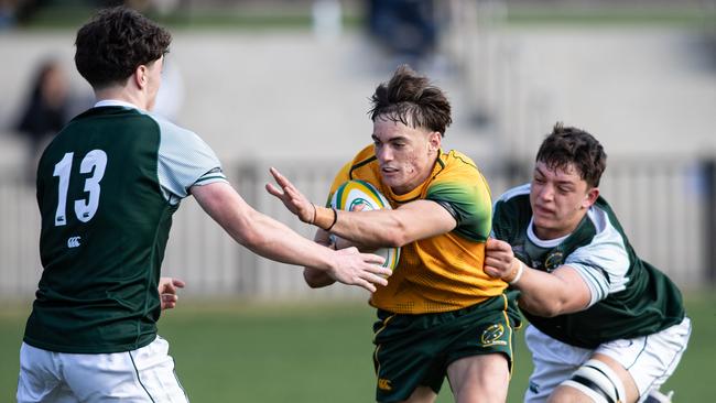 Sean Weir runs into trouble. Picture: Julian Andrews