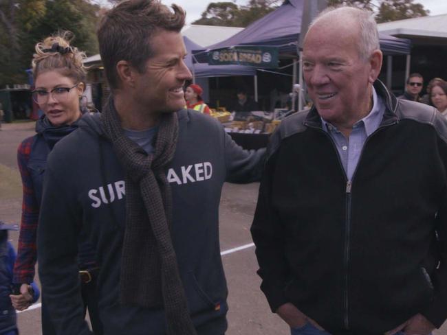 Sunday Night reporter Mike Willesee turns "lab rat" during his new interview with ‘Paleo’ Pete Evans. Picture: Channel 7