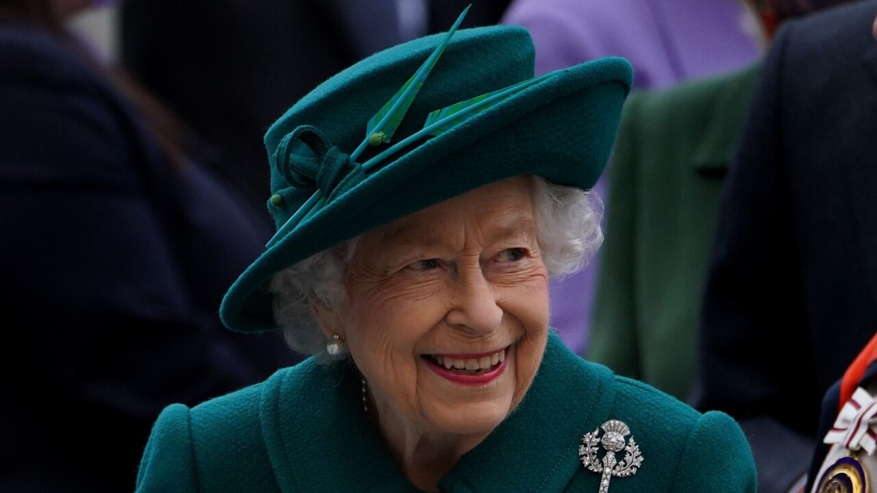 Queen Elizabeth tests positive for COVID-19