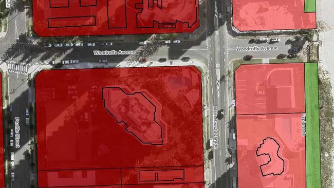 Council mapping shows the boundary of the property (top right of picture) extends across the proposed Oceanway (coloured green) while neighbouring properties do not.