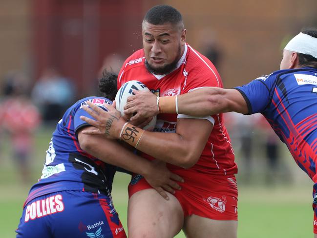AlapatiPotifara scored an import try for the Eagles near halftime. Picture Warren Gannon Photography