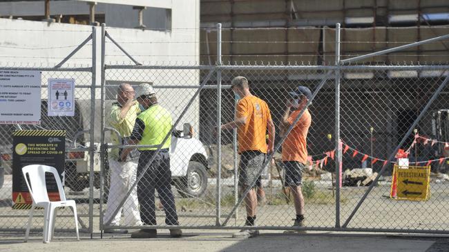 A Coffs Harbour construction site has been shut after a visitor to the site tested positive to coronavirus in Sydney. Workers at The Shoreline received Covid tests on site by NSW Health staff. Photo: Tim Jarrett