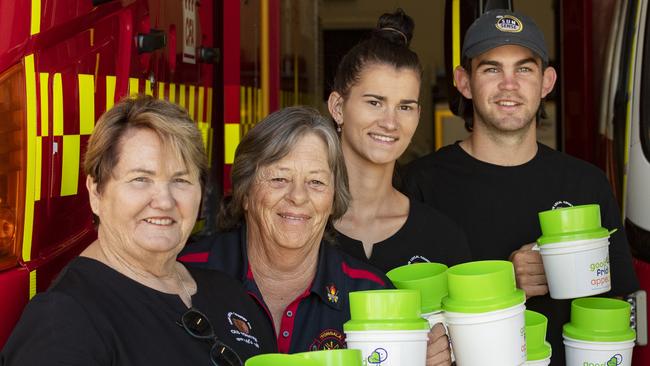 NEWS: Good Friday Appeal TongalaPICTURED:  L-R  Publican Sue Walsh,  CFA Sue Duggan, Sarah Lloyde (works at pub) and Mackenzie Cowley.PICTURE: ZOE PHILLIPS