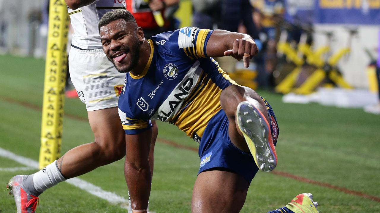 Maika Sivo of the Eels scores a try.