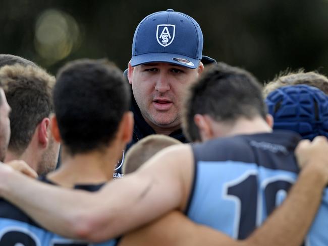 Aberfeldie co-coach Adam Potter calls the shots. Picture: Andy Brownbill